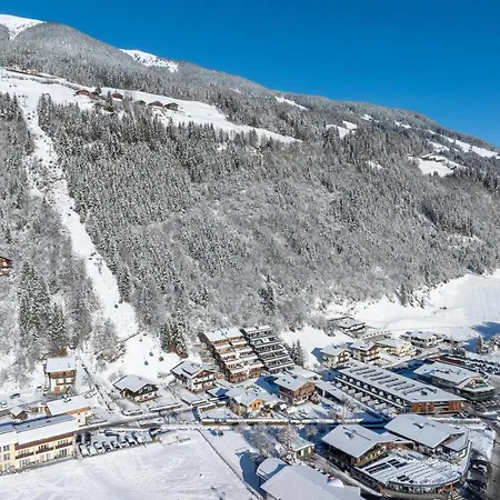 Residenz Wildkogelbahnen 12 아파트